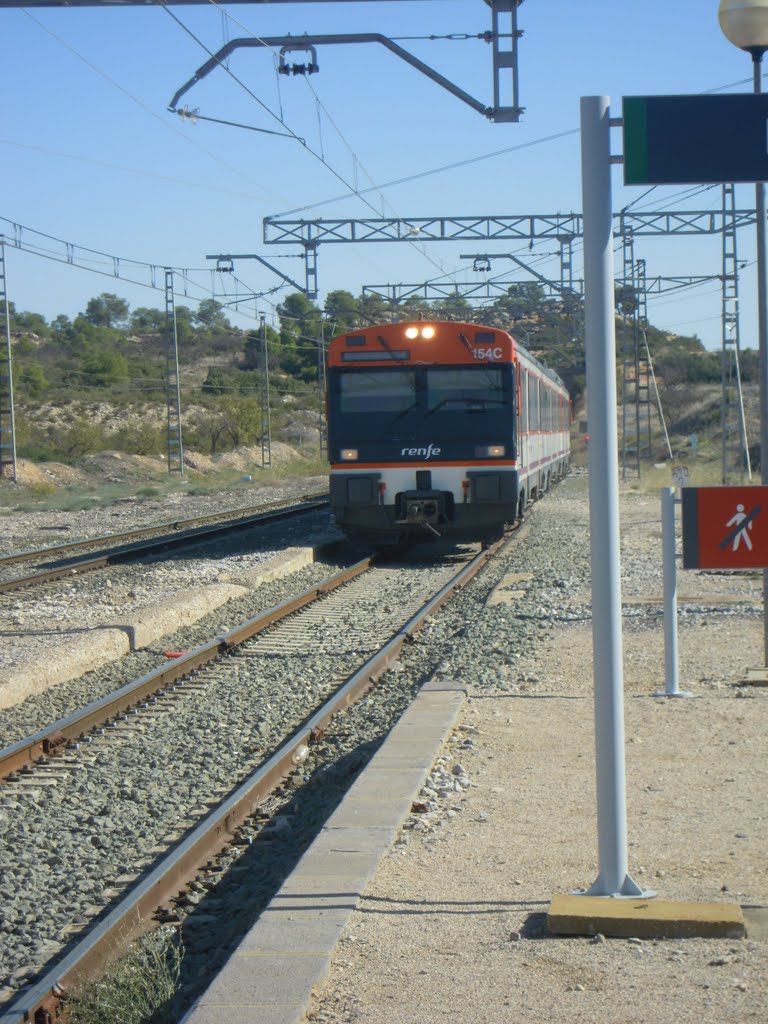 FABARA , estación RENFE ; otoño 2010 . by Don.Ebro