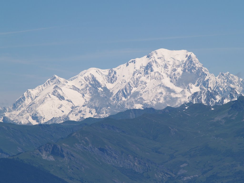 Zicht op Le Mont Blanc vanaf Col de la Madeleine by Wim Constant