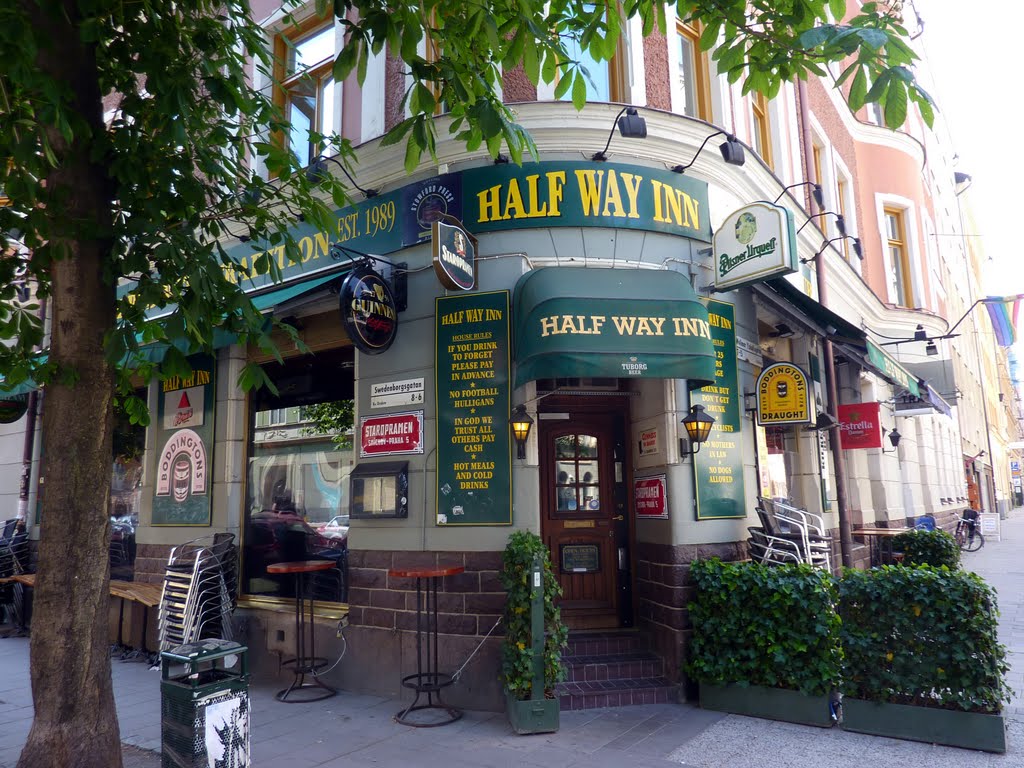 Half Way Inn, Stockholm by carljacobson