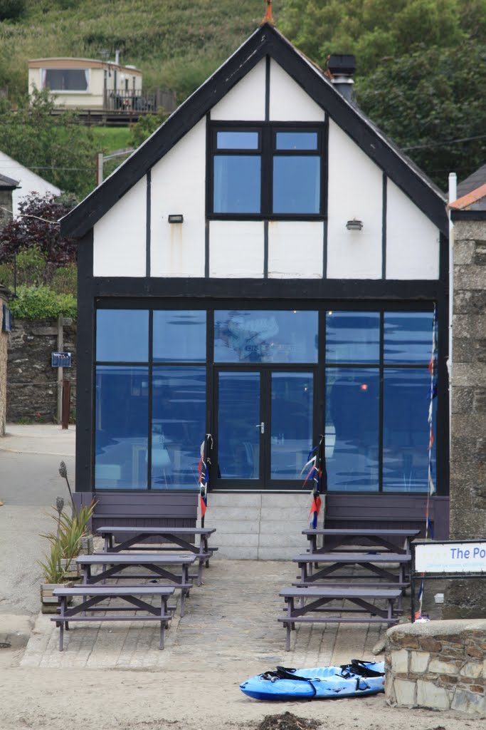 Sam's on the beach, Polkerris, Cornwall by Roger Western