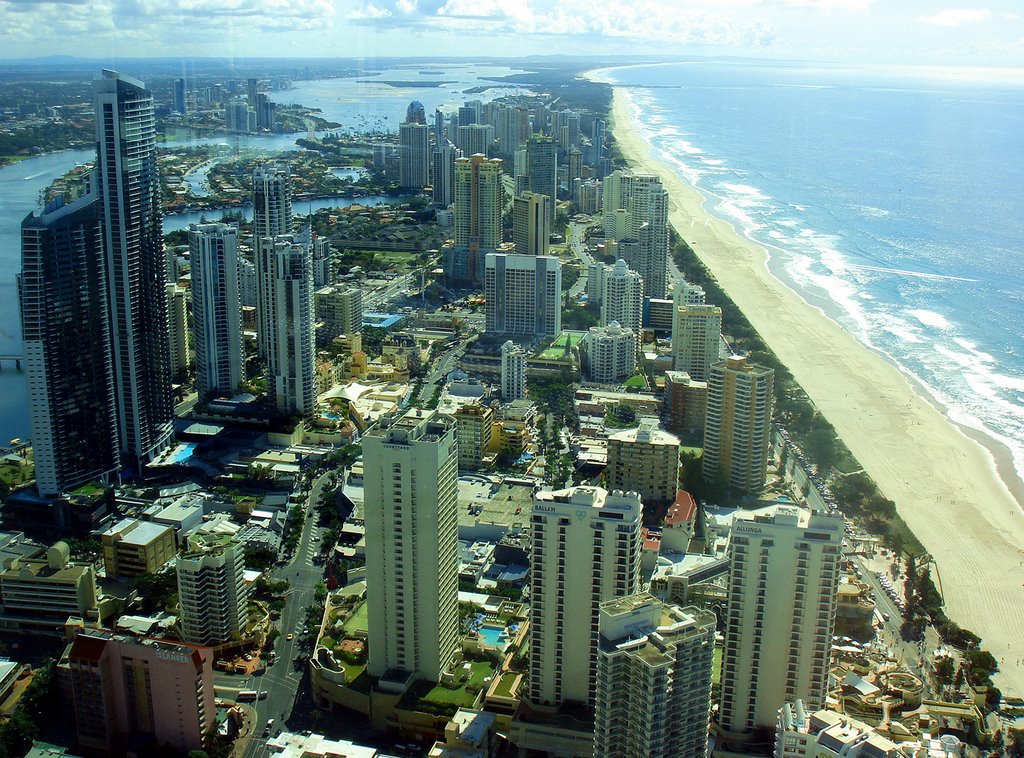 Surfers Paradise, Gold Coast, Queensland, viewed from the observtion deck of Q1. by justinmytravels