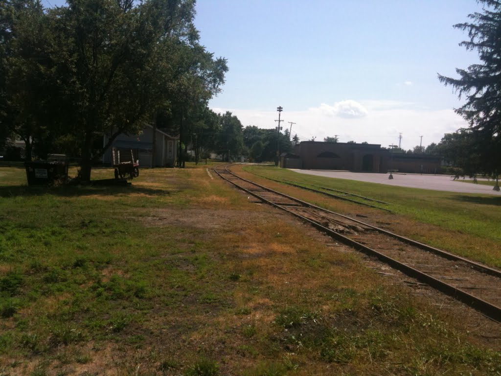 Waterville depot and passing siding, view west by wolfharper