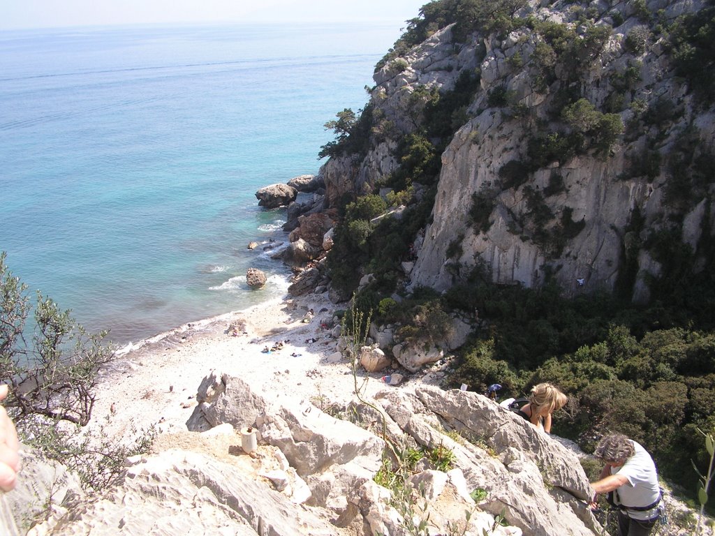 Cala Fuili dall'alto by Giorgio Diana