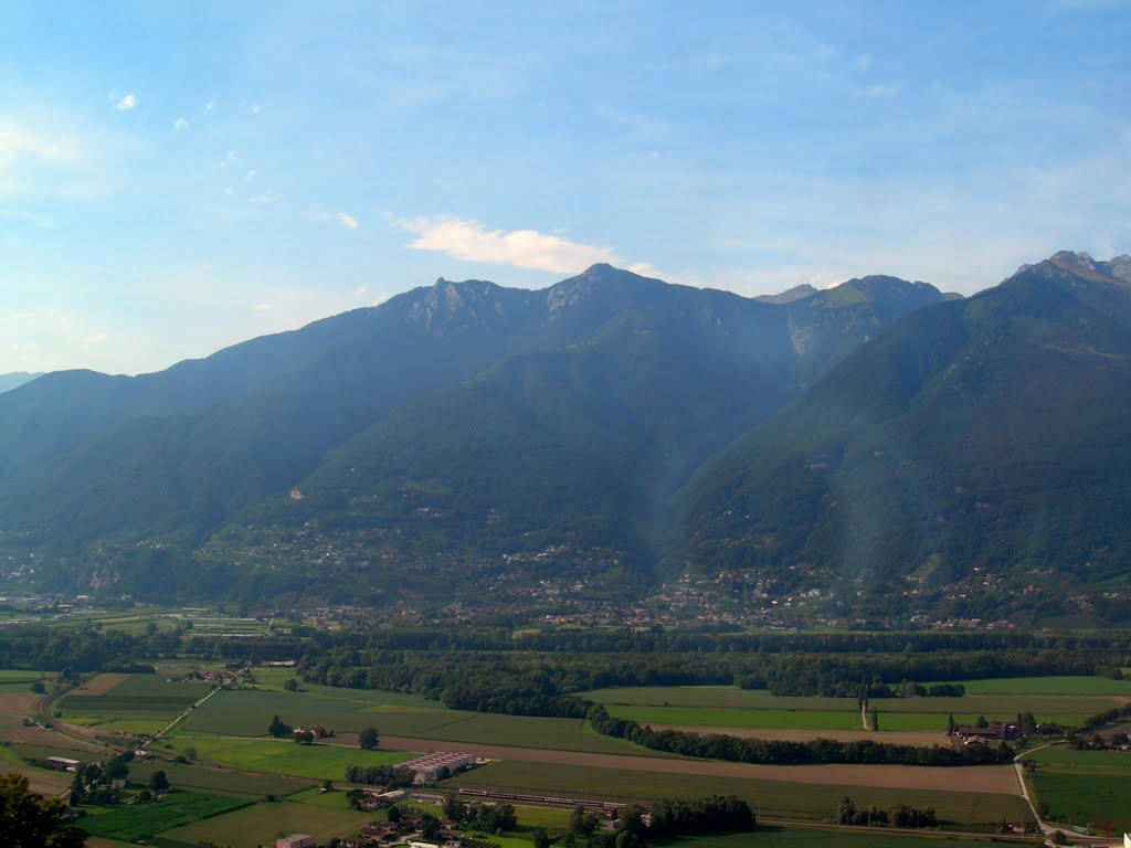 View towards Cugnasco and Vagna with Sassariente, Cima dell'Uomo and Cima di Sassello on the background from Spiano by janiylinampa