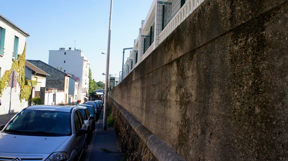 Rue du Docteur Gosselin - Cachan, Val-de-Marne, IDF by Paul HART