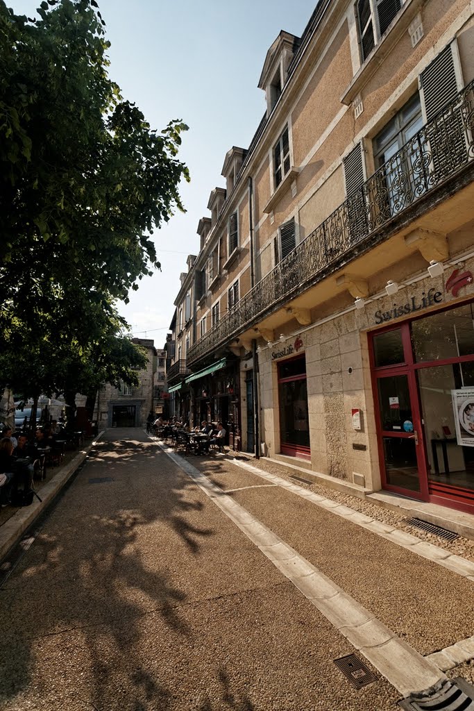 Périgueux - Place du Marché au Bois - View West by txllxt