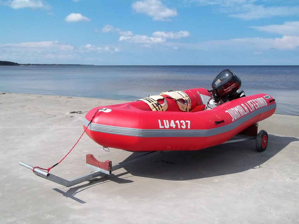 Спасательная лодка / Jurmala Lifeguard by imants260