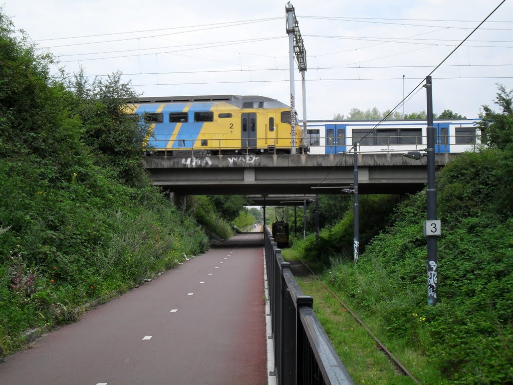 Trein, metro en tram (juli 2011) by bertgort24