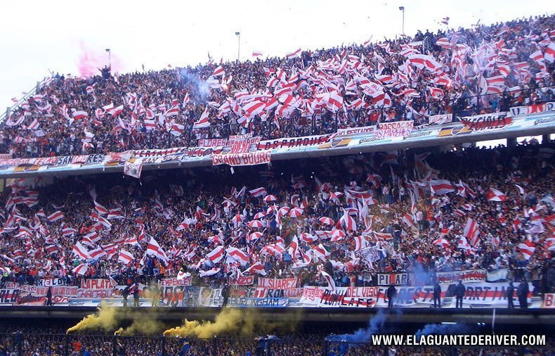 Una verdadera hinchada by Nicolino