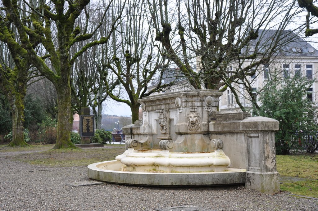 Square du Souvenir, Belfort, Franche-Comté, France by M.Strīķis