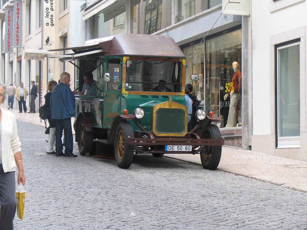 Carro de Fados by Deborah Catalani