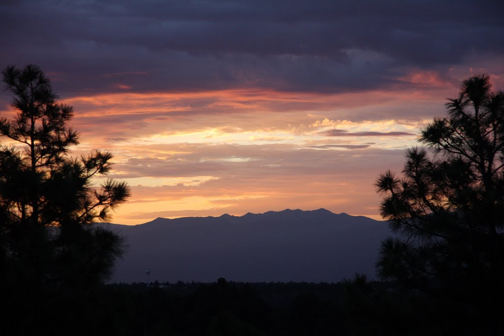 Sangre de Cristo Mountains by elenaedi