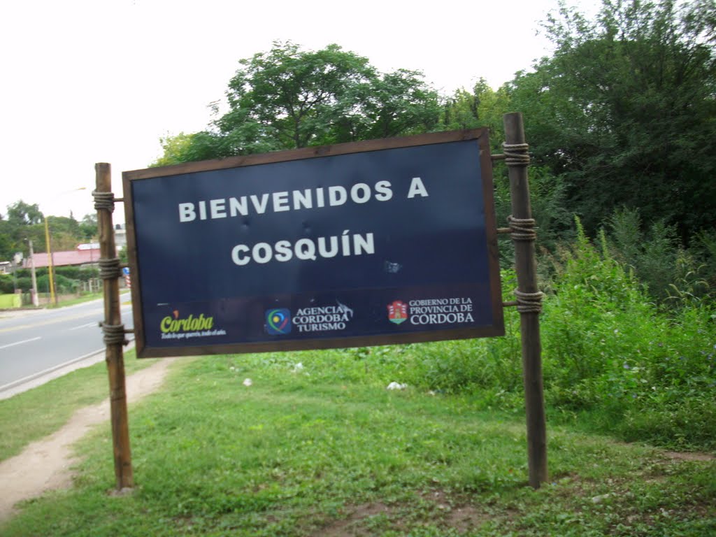 Bienvenidos a Cosquin (Córdoba) by Hernán Lizárraga