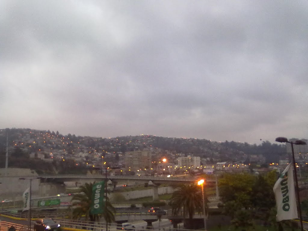 VISTA A CHORRILLOS/EL SALTO DESDE SUPERMERCADO DE 1 NORTE - VIÑA DEL MAR by Manuel_7