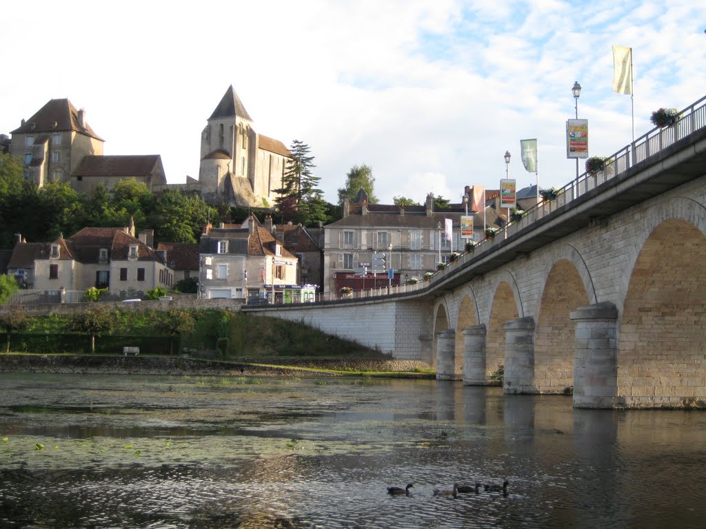 Le pont sur la Creuse, au BLANC (Indre). by JOJO 4 9