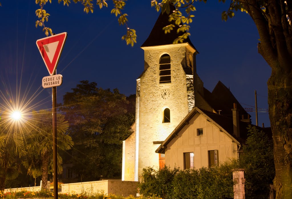 St Eloi Church, Roissy en France by pandapops