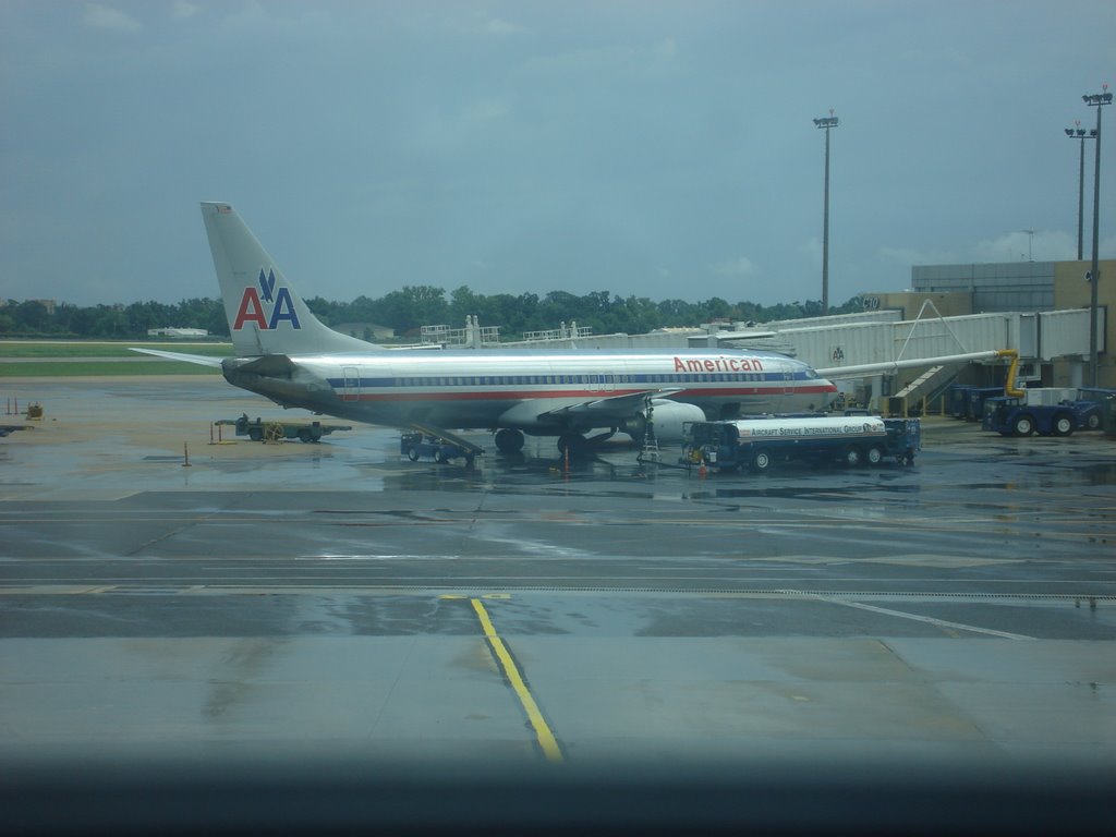 AA 737-800 at Gate C8 - New Orleans International by chrisbond10