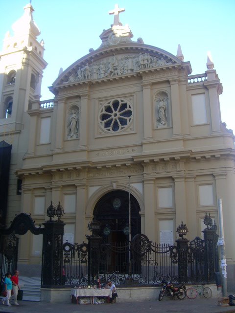 BASILICA NUESTRA SEÑORA DE LA MERCED by GONZA TOBAR CARRIZO