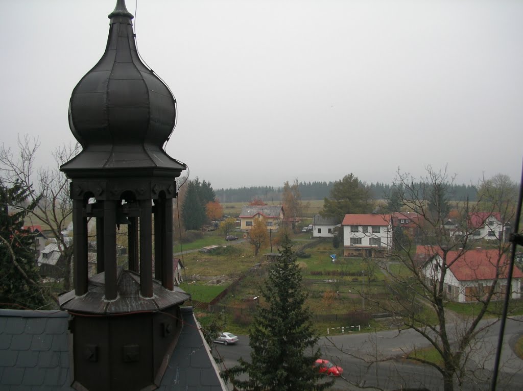 Heinrichsgrün – Jindřichovice - Blick aus der St.-Martin-Kirche nach Norden zum Gelände des früheren Gefangenenlagers by ReinhardKlenke