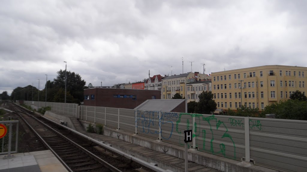 Von S-Bahnhof Charlottenburg by wam kat