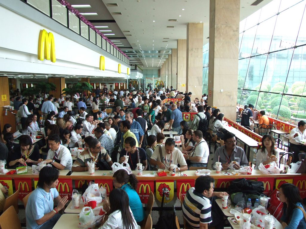 McDonald's in Pazhou Complex by chericwang