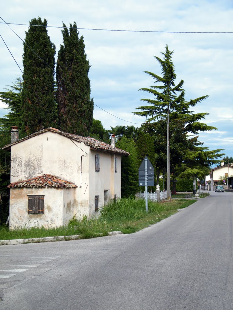 Aquileia (UD) Via Dante Alighieri by MaurizioTex