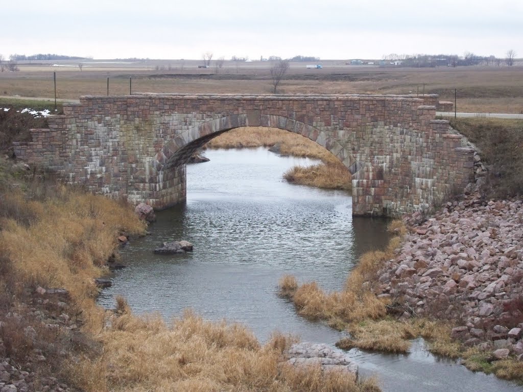 Split Rock Creek Bridge, Ihlen Minnesota by Funkthagride