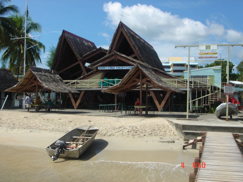 Honiara Yacht Club 2007 (Ilpo's sister) by Jarmo Pasanen