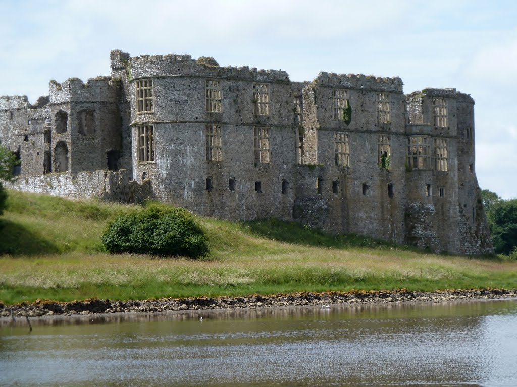 Carew Castle by cowbridgeguide.co.uk