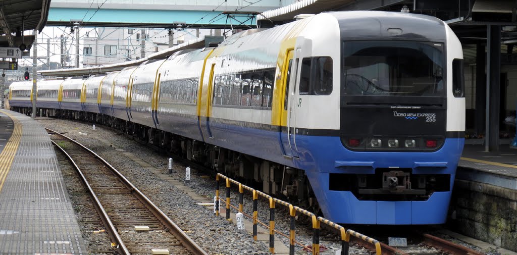 JR East Boso View Express set at Choshi March 2 2011 by RodWilliams