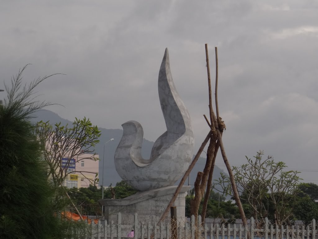 Chim Hoà Bình by Ngọc Viên