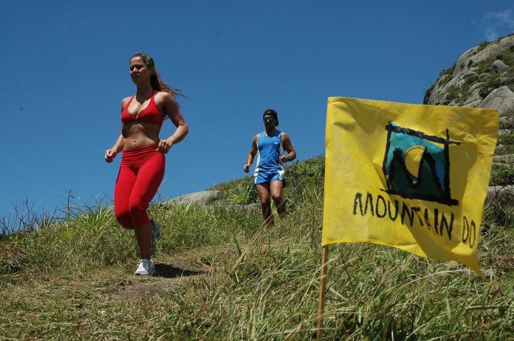 MOUNTAINDO CORRIDA DE REVEZAMENTO EM MONTANHAS NA LAGOA DA CONCEIÇAO by Cibils Fotojornalism…