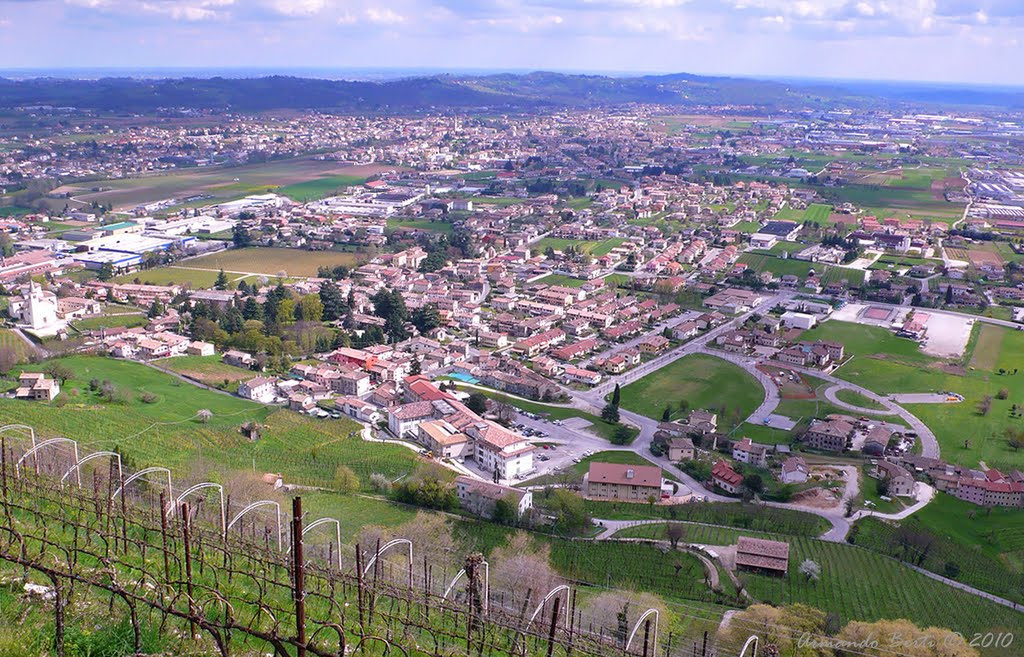 Pieve di Soligo, panorama da S.Gallo. by Armando Berti