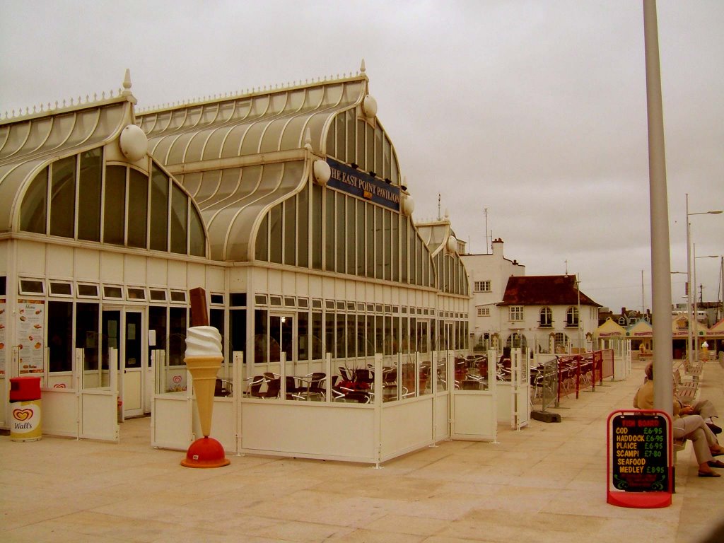 East Point Pavillion - Lowestoft, England by nipper30