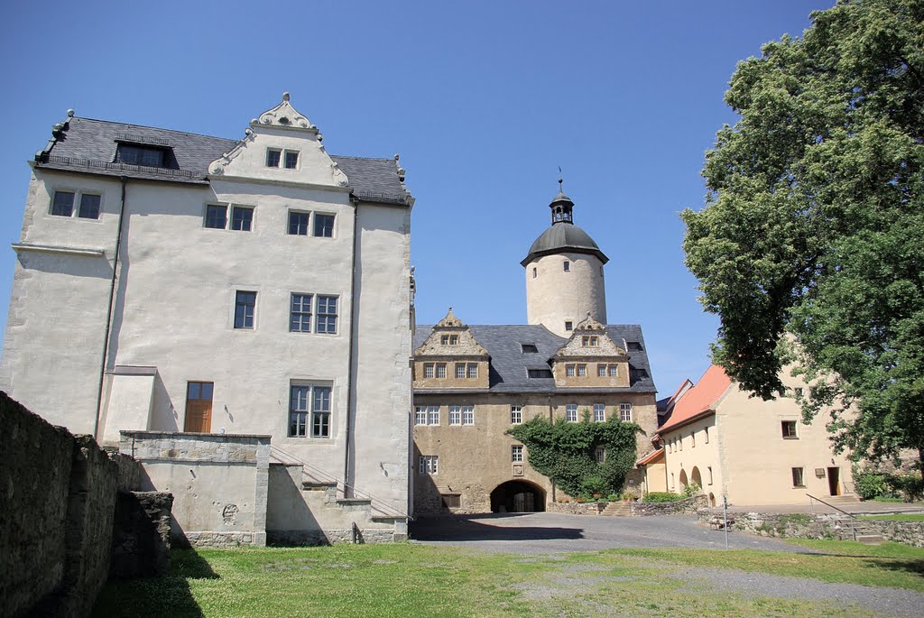 Hauptburg & Bergfried auf "Burg - Ranis", n.W. (i) by Herzi♥81