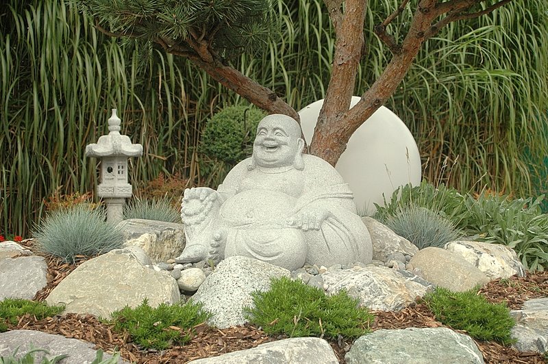 Buddah im feng Shui Garten Radolfzell am Bodensee by www.bodensee-fotograf.de