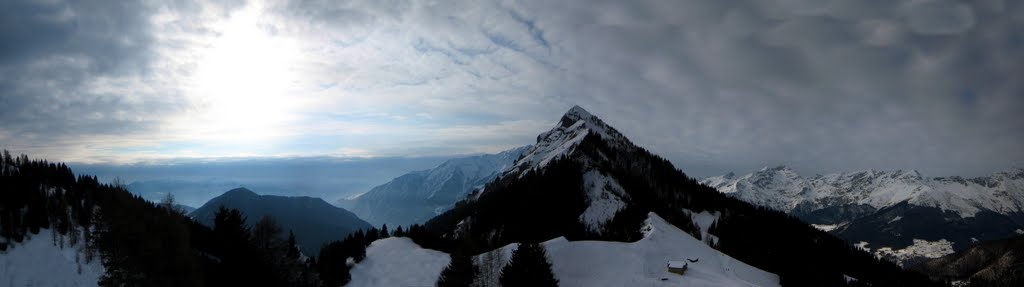 Monte Corrù dal Rifugio dei Piani di Vodala by Paolo Motta