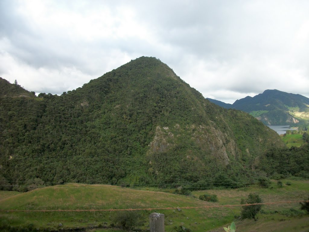 Peña Vidriada - Neusa - Cogua - Cundinamarca by diliangoca