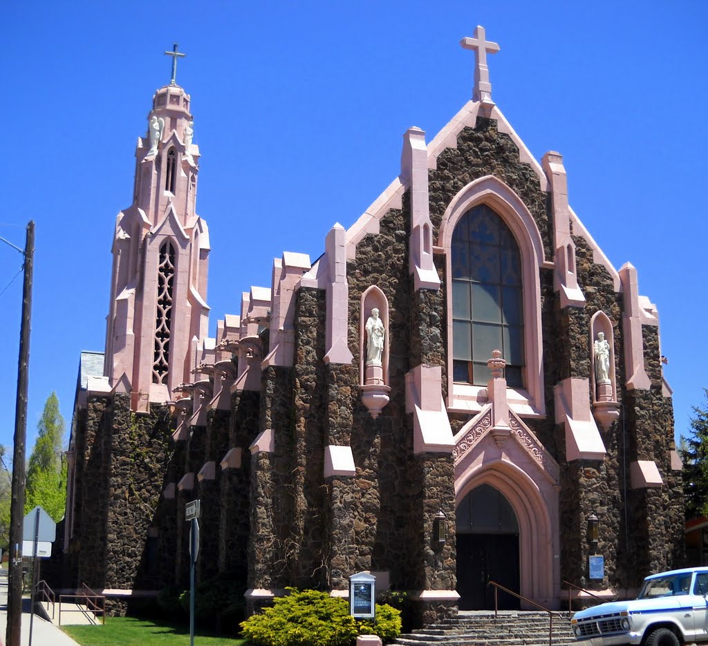 Holy Cross Church‎, near Historic Route 66, 16 W Cherry Ave Flagstaff, AZ 86001-4518 by Mean Mister Mustard