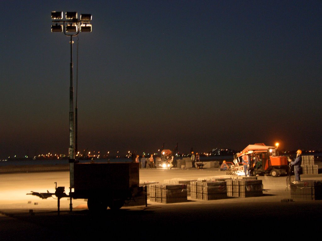 Block paving under lights, Ch 1200 o/s 120, Hidd Port, 25Oct2007. by hiddport