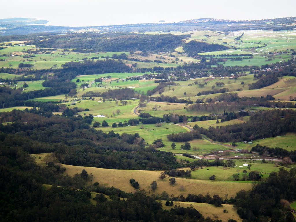 Jamberoo and Kiama by Alan Farlow