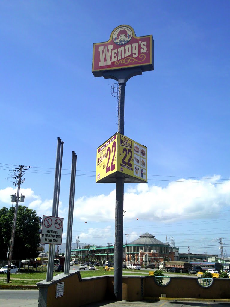 Wendy's La Encrucijada by MDMF