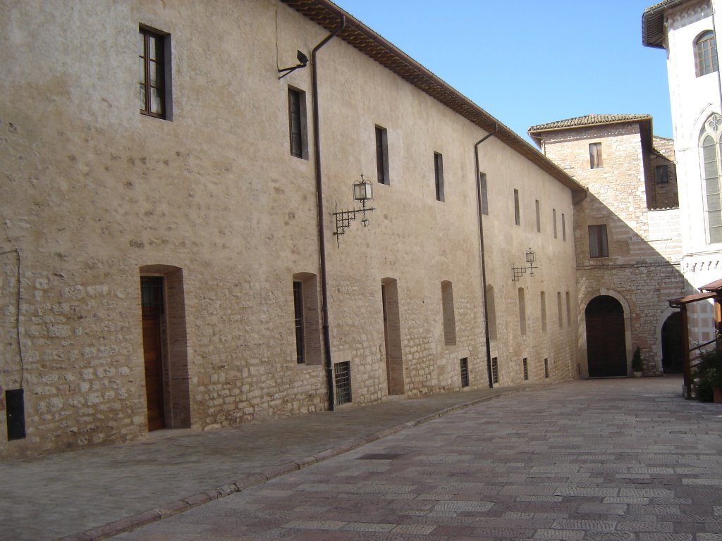 Cortile by Raffaele Boccia