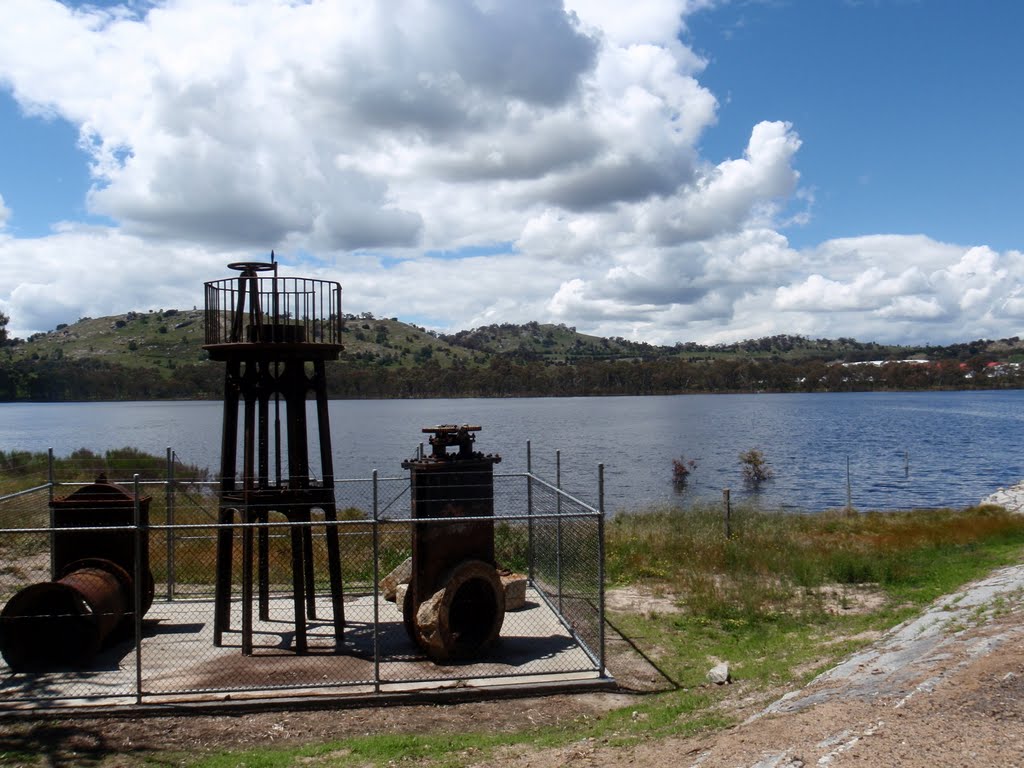 Barkers Creek Reservoir by Peter Ermel