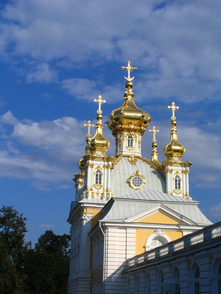 Petergof - beautiful church by Kalin Radoynov