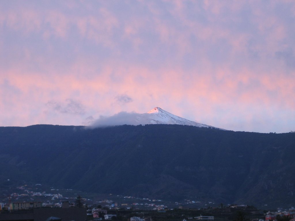 El Teide a la maňana by Enrico Sammartini