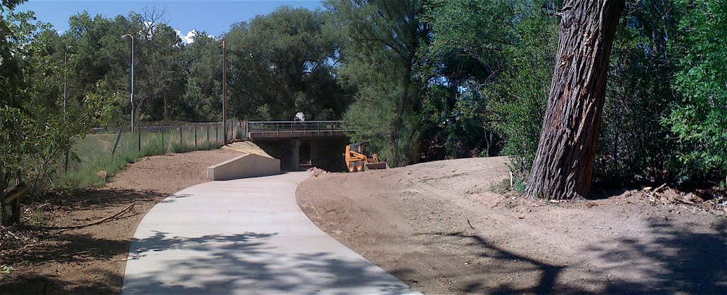 Eastern approach to 26th street Midland Trail underpass by groupw