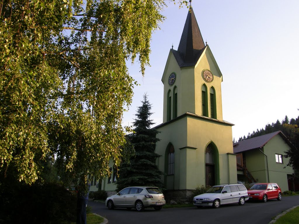 Nová Pláň u Valšova - bývalý kostel, nyní restaurace s penzionem (former church, now a restaurant with pension) by MAPP HUDRANS