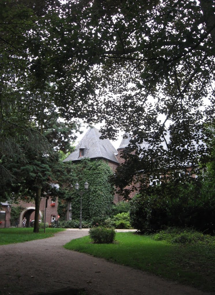 Haus Issum im Rathauspark... Issum ...Niederrhein ... by eichhörnchen