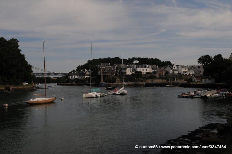 Le vieux pont, le port et la ville by ouatom56